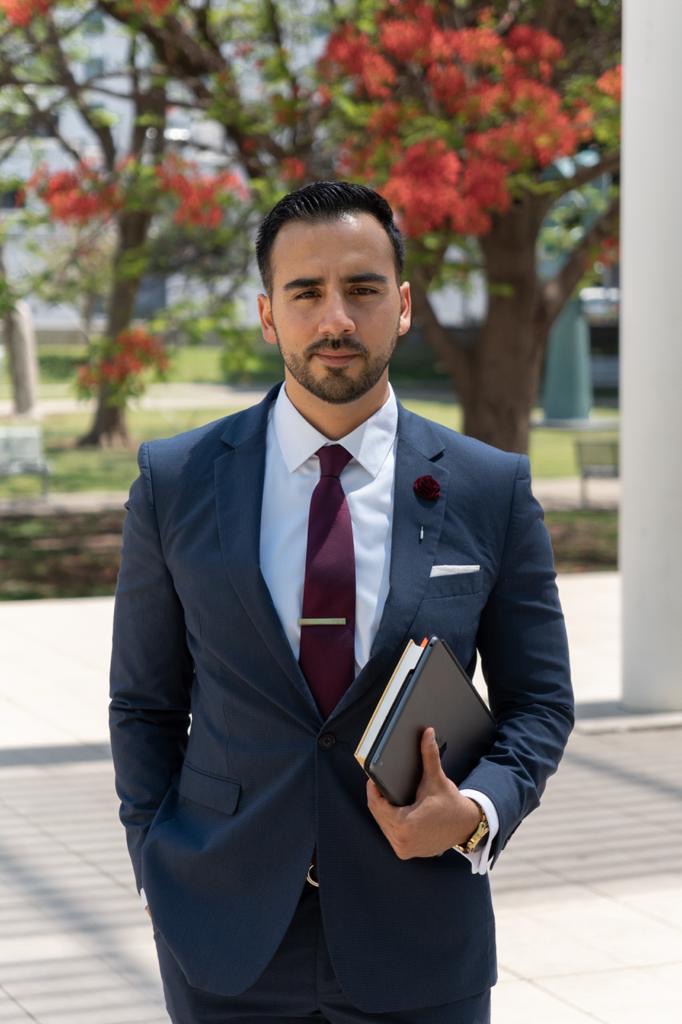 Consulta jurídica estratégica López Bravo Abogado